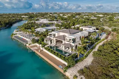 Image de Young Villa