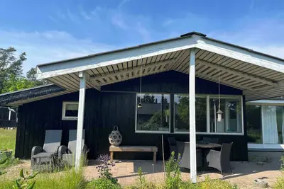 Image de Holiday home close to the beach in Nødebohuse