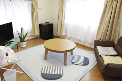 Image de Sakura House is a quiet twostory inn located ju / Tokamachi Niigata