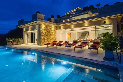 Image de Modern luxury villa 270° seaview and infinity pool