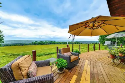 Image de Secluded Oxford Cabin on 75 Acres: Sunset Views!