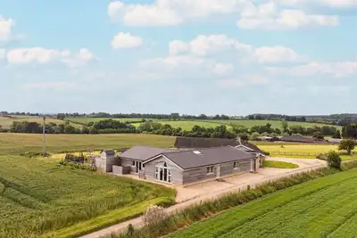 Image de Grafton Fields near Silverstone