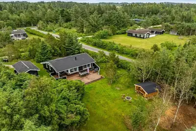 \"Anouk\" - 2km from the sea by Interhome