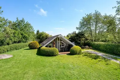 Image de \"Tytti\" - 300m from the sea by Interhome