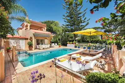Image de 4 Bedrooms Private Pool and Close To All Amenities