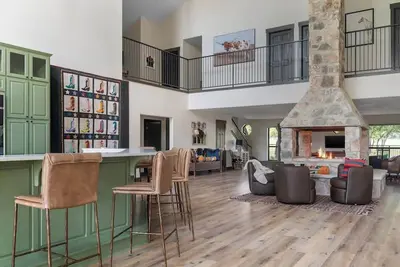 Image de Ultimate Family Vacay+Hot Tubs+Pool+Pickleball