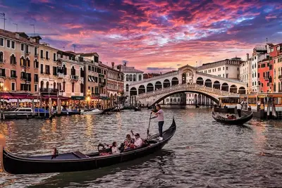 Image de Luxury Gothic Palazzo - 340 Sqm With Terrace A. C, Steps From Arsenale & Biennale