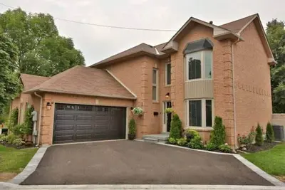 Image de Cosy Guest Suite Near Shops, Transit, Hwy and Go