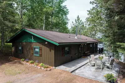 Image de Welcome to Your Lakeside Escape at Sunsets on Sunfish