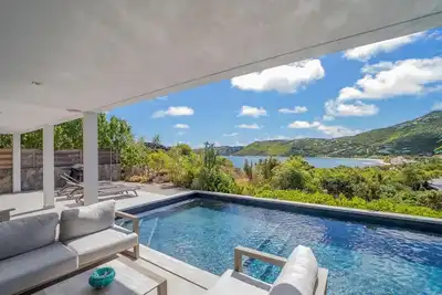Cozy And Refined Villa For Six Guests In St-barths