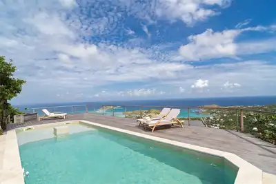 Image de Superb Villa with Impressive View