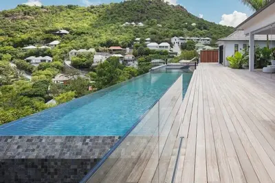 Five-bedroom Property With Fantastic Views