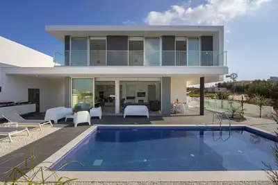 Image de Brand New Luxurious Villa With Pool
