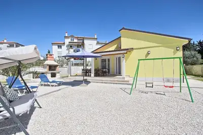 Image de Holiday house Valnessa in Medulin near sea for 8 person.