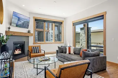 Image de Brand new luxury condo in Fraser minutes from Winter Park Resort.