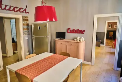 Image de Simona's place. The center of Modena Cin It036023c2v4ed6tf5 Cir 036023-At-00032