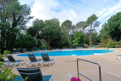 Image de Beau 2 pièces  terrasse vue golf proche océan