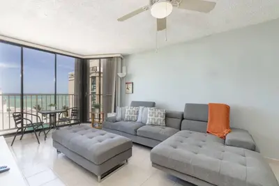 Image de Oceanview Oasis: Beach & Pool