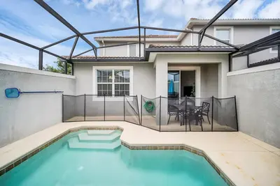 Image de Last Minute Disney Getaway! Private Pool & Themed Bedrooms. Book Now! #113573