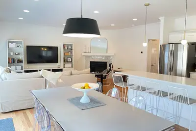 Image de Modern, spacious 4 bedroom, 3. 5 bath townhome, minutes to Loon Mountain!