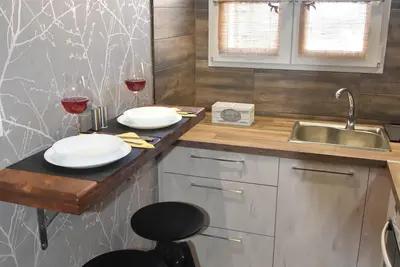 Image de The Apartment is Situated 50m Away From the Beach and 10km From the Ath. airport