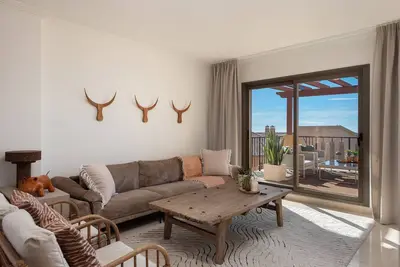Image de Beautiful 2-Br Penthouse with Ethnic Interiors