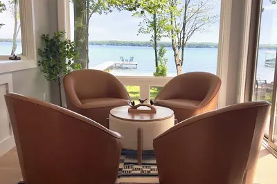Image de Green Lake Getaway Lakefront Hot Tub Kayak Sup