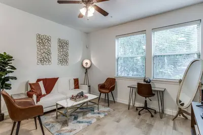 Image de Townhome 3br Next to Ut W Garage 4316