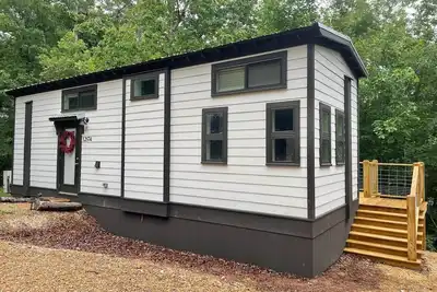 Image de Riverfront | Fish & Kayak | Downtown & State Parks