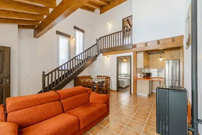 Image de Maison de campagne 'Rural Iglesia 1' avec terrasse partagée, jardin privé et balcon