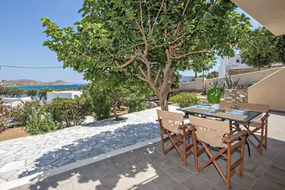 Image de Maison de vacances 'Andromachi's Cozy Home' avec vue sur la mer, Wi-Fi et climatisation