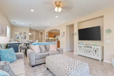 Image de Desert Paradise on the Lake *Pools*Gym*Golf*