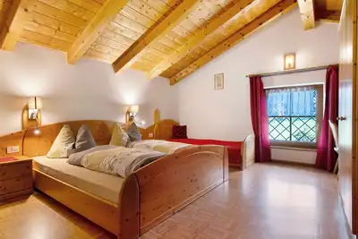 Image de Appartement 'Ferienwohnung Kastelruth' avec vue sur la montagne et balcon