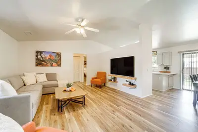 Image de 3 Mi to Old Town Cottonwood: Sunny Home w/ Bbq