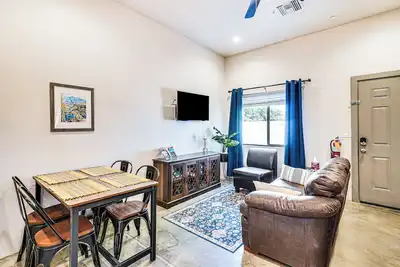 Image de 1 Mi to Arizona Stadium: Charming Tucson Condo!