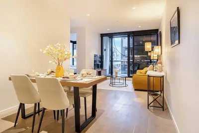 Image de Peaceful 2br apt on St Kilda Rd w Free Parking