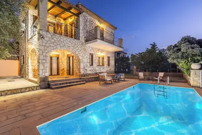 Image de Aliki Villa - Country house with private swimming pool and view