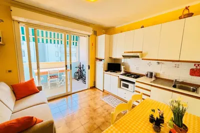 Image de Appartement lumineux avec un joli balcon