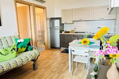 Image de Appartement lumineux avec piscine partagée