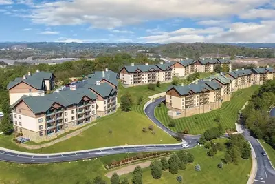 Image de 2br Deluxe Getaway -Rocky Mts|Hike, Explore, Relax