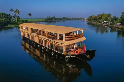 Image de Houseboat-booking-Alleppey, Kerala, India. A Kerala-Backwaters- Booking-Online