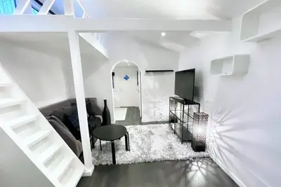 Image de Stuga i Lugnt Villaområde tio Minuter Från Stockholm!