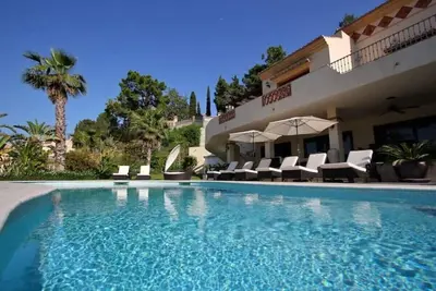 Image de Finest 7 Br Villa with Grand Outdoor Pool Area