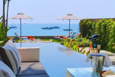 Image de Great Modern Seafront Villa with Infinity Pool