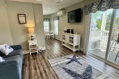 Image de Updated Lookout Condo