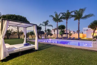 Guadalmina Cozy Sea Front Villa