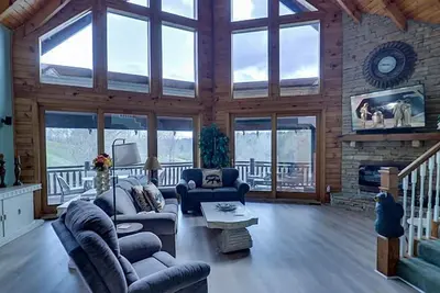 Image de Elegant Mountain Vista w/ Games & Hot Tub