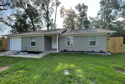 Image de Charming 3-bedroom house in excellent location