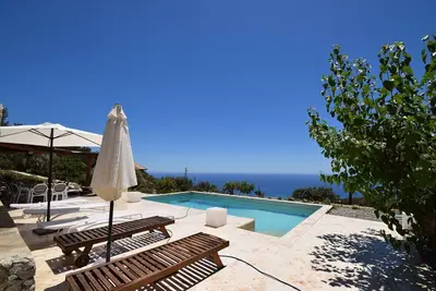 Villa Roccella Ionica, Sea View, a c
