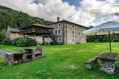 Image de Apartamentos Rurales Ca Lulon : La Chouría
